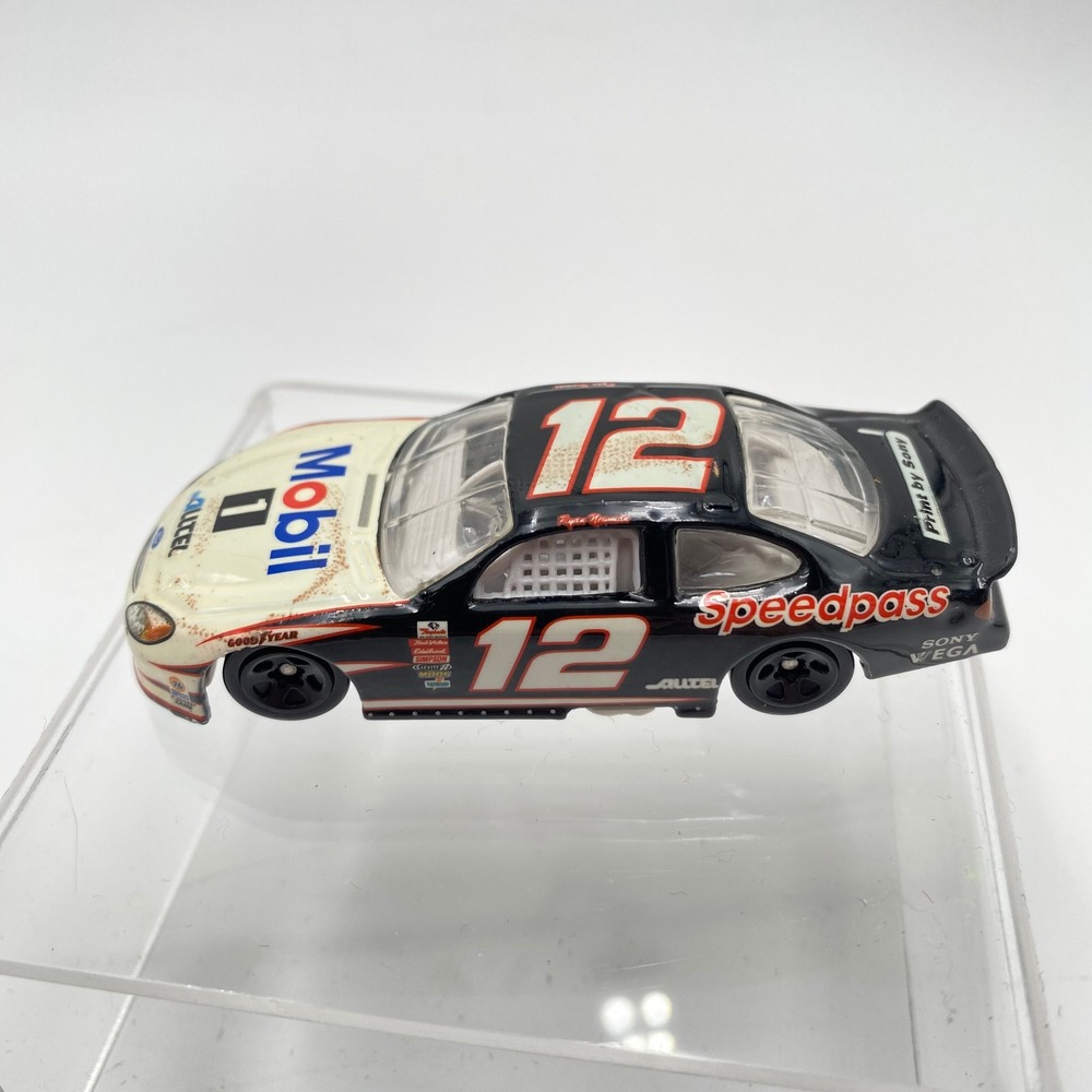 Hot Wheels 1999 #12 Mobilβ Speedpass Ryan Newman Diecast Race Car 164 Scale